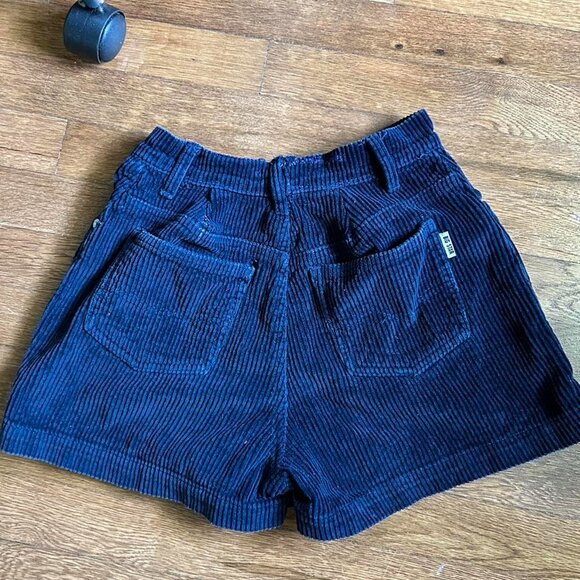 90’s Y2K vintage navy corduroy mini skort by Big Star 💫 - Picture 7 of 7